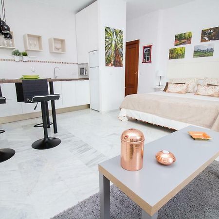 Good Vibes Estudio Deluxe Trinidad 1 Málaga Dış mekan fotoğraf
